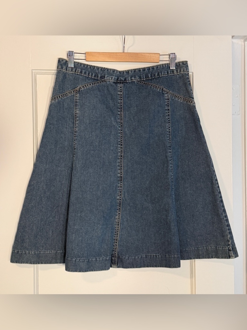 GAP Vintage Denim A-Line Skirt in Medium Blue - Picture 2 of 4